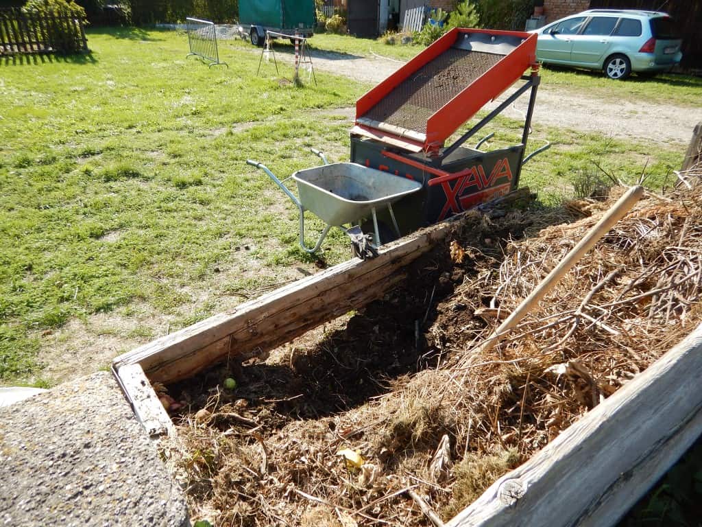 Kompost-sieben_Xava-Ruettelsieb_LS12-5